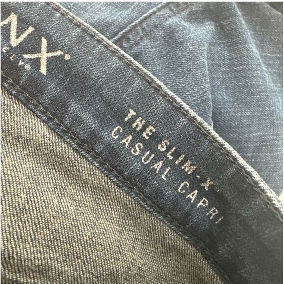 Spanx Slim X Casual Capri Size 29 (33) Dark Wash Denim Jeans NWT - Picture 5 of 10